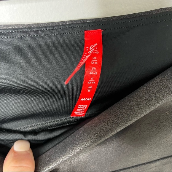 Spanx Faux Leather Leggings Black Size Medium High Waist - Picture 5 of 8